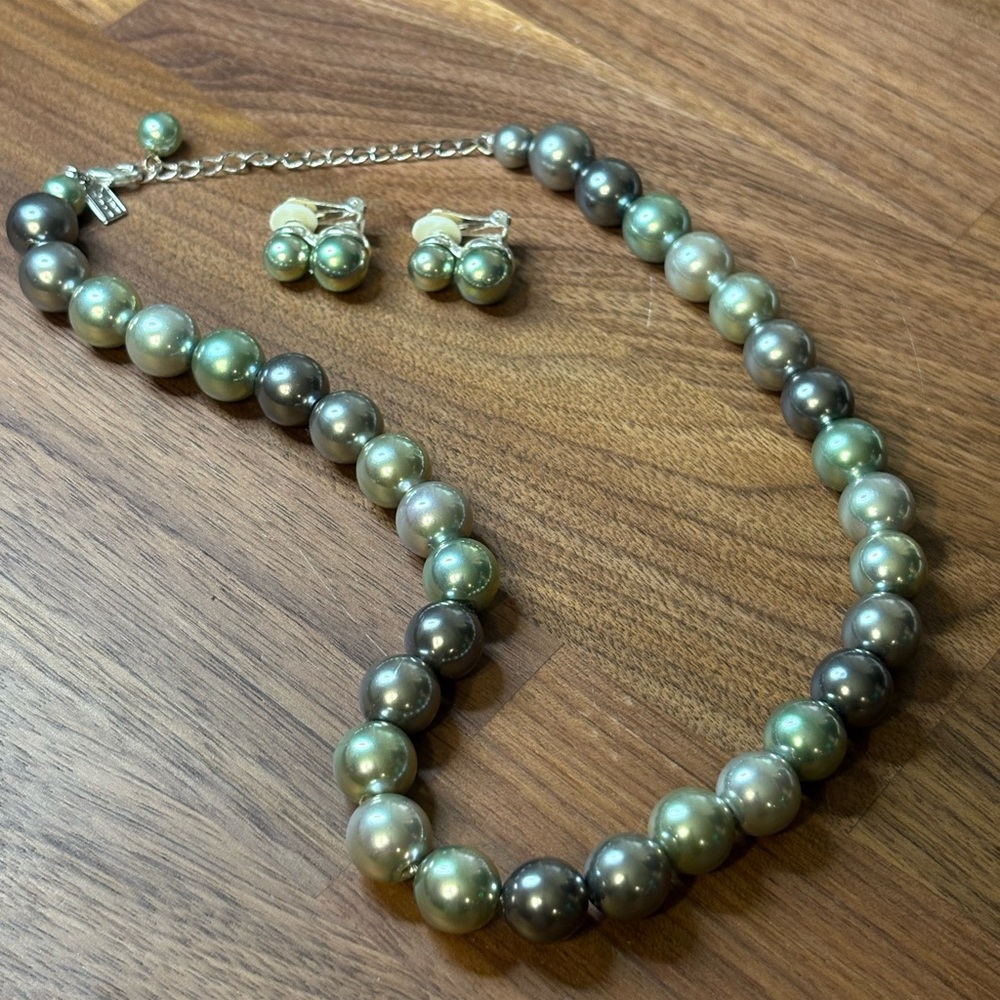 KR imitation pearl and clip earrings set